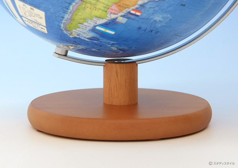 安定感のある台座